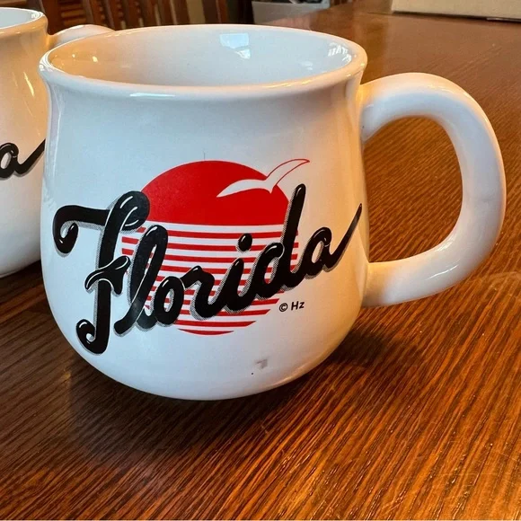 Vintage pair of Florida Coffee Mugs ceramic - Picture 3 of 7
